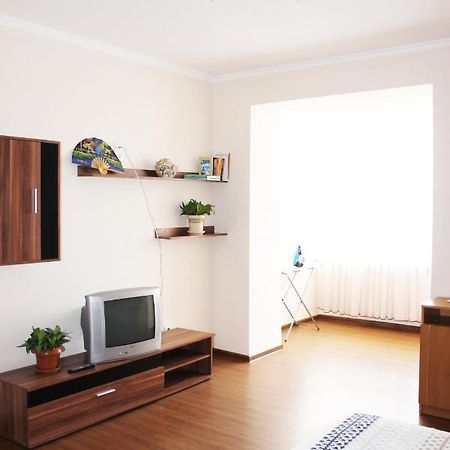 Apartamento Центр Міста Однокімнатна Новобудова Lutsʼk Exterior foto