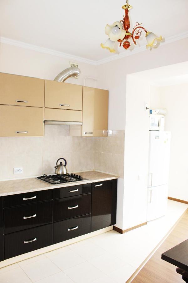 Apartamento Центр Міста Однокімнатна Новобудова Lutsʼk Exterior foto