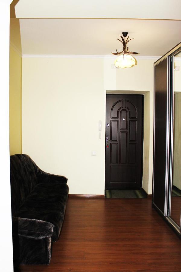Apartamento Центр Міста Однокімнатна Новобудова Lutsʼk Exterior foto